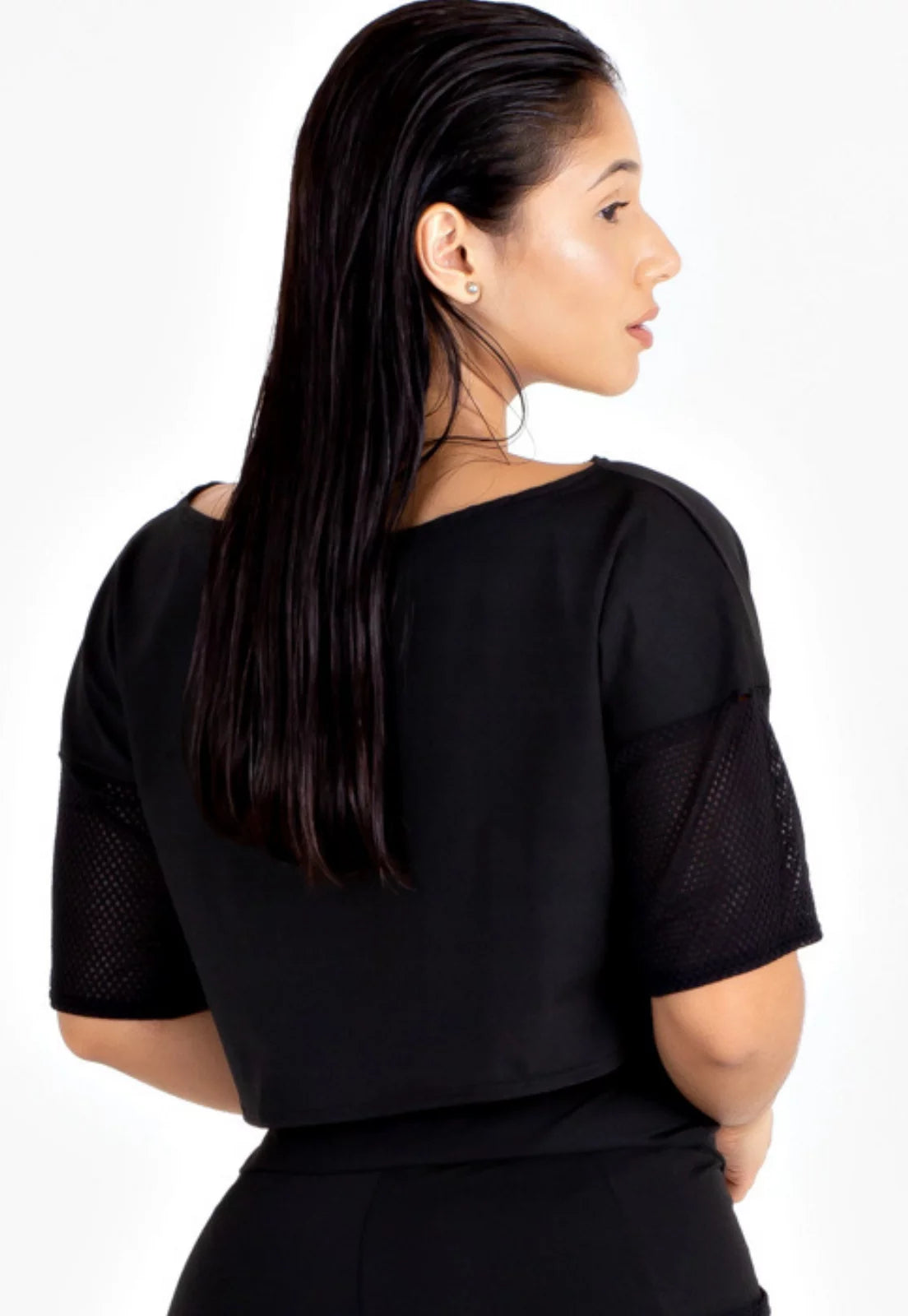 Cropped Fitness Preto Longo com Detalhe Manga Transparente