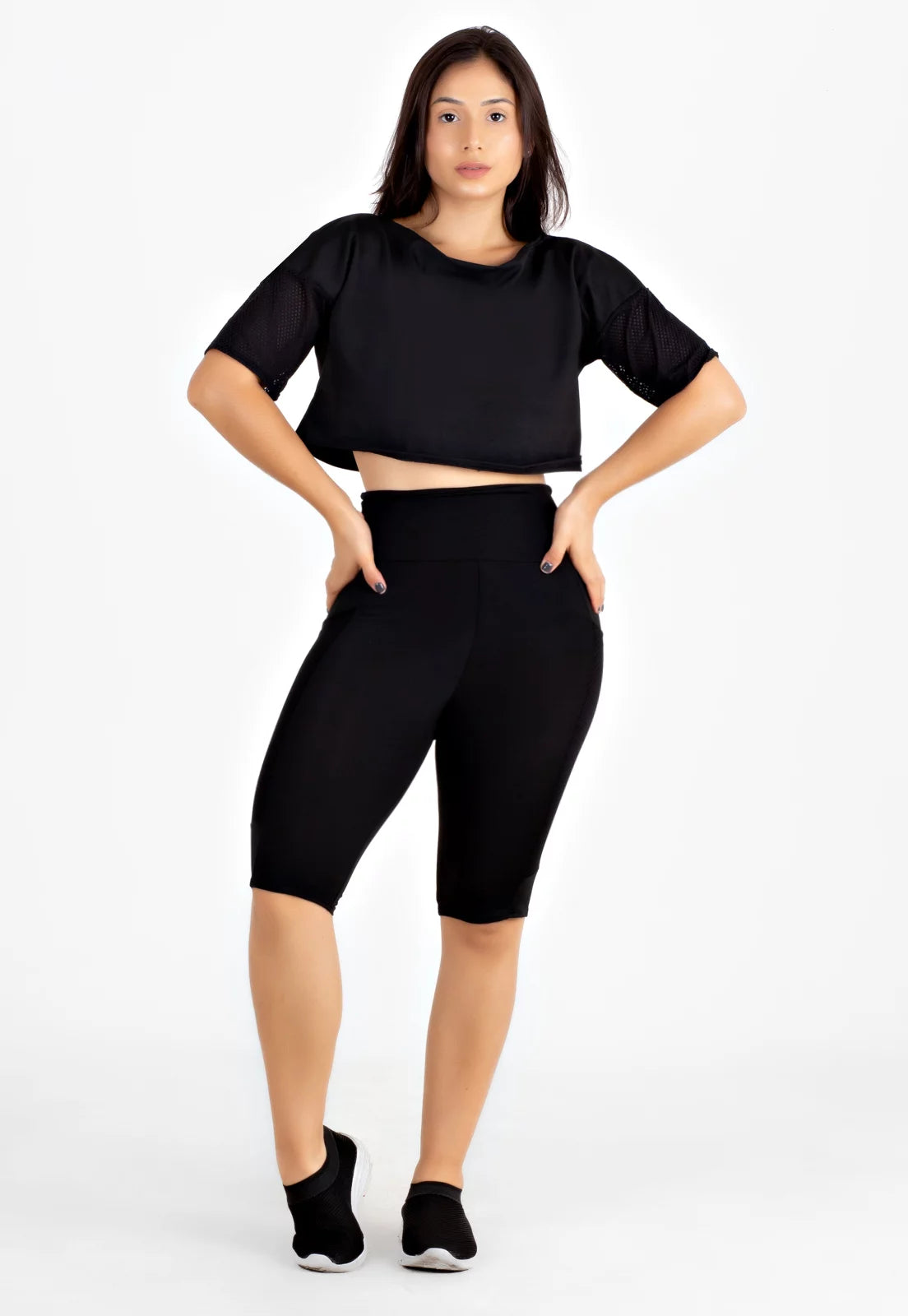 Bermuda com Bolso e Cropped Manga de Tela