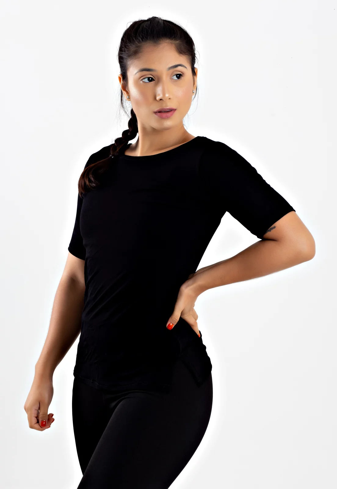 Blusa Fitness Tela Manga Curta Preto